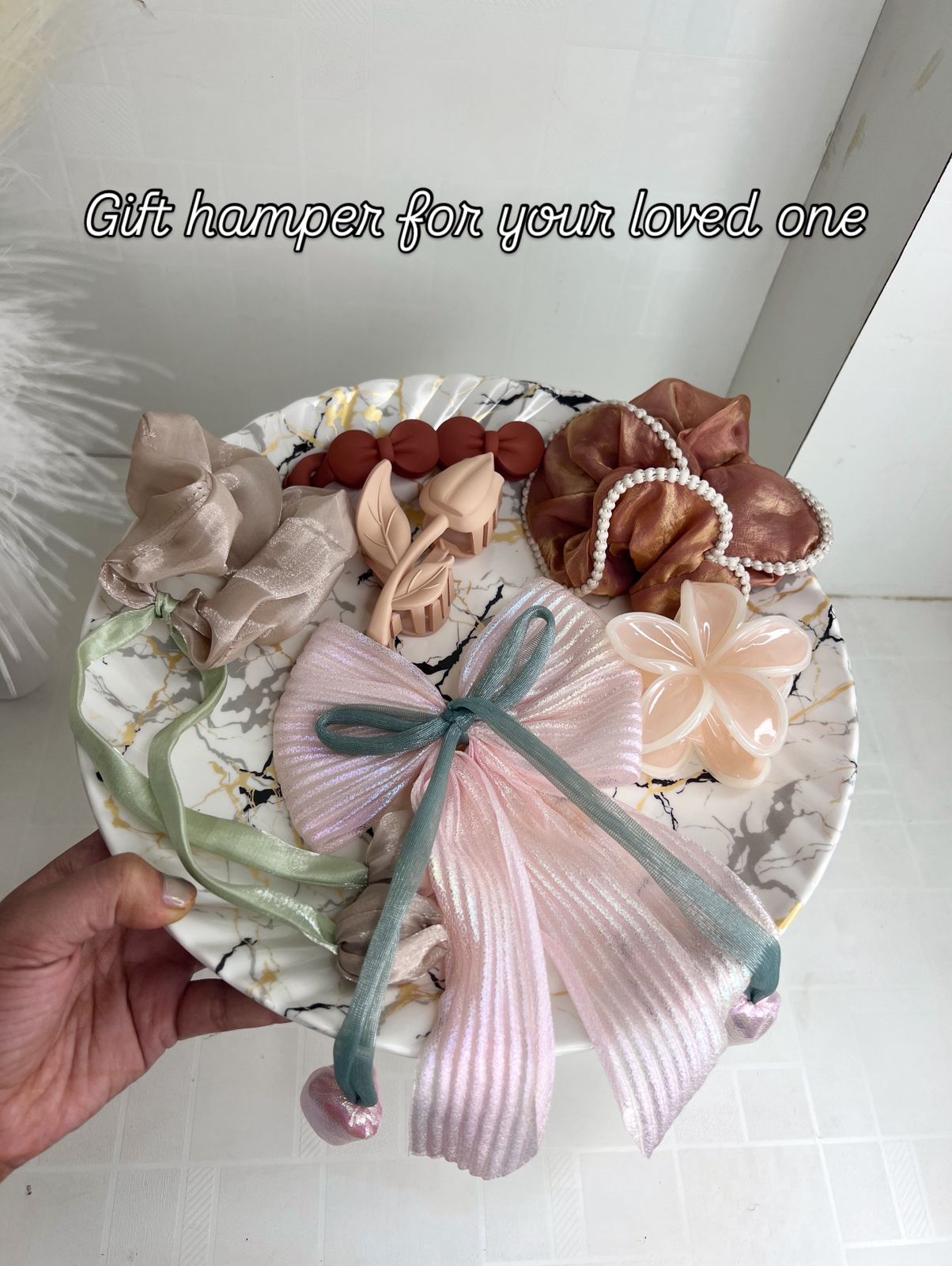 Hair accessories gift hamper