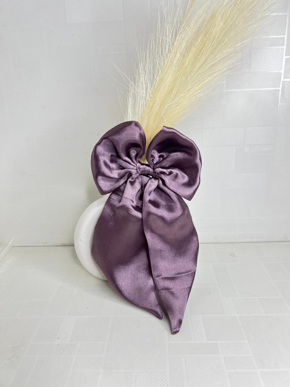 Fairytale bow hair clip